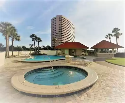 1290 GULF BOULEVARD, CLEARWATER BEACH, Florida 33767, 1 Bedroom Bedrooms, ,1 BathroomBathrooms,Residential Lease,For Rent,GULF,U7846252