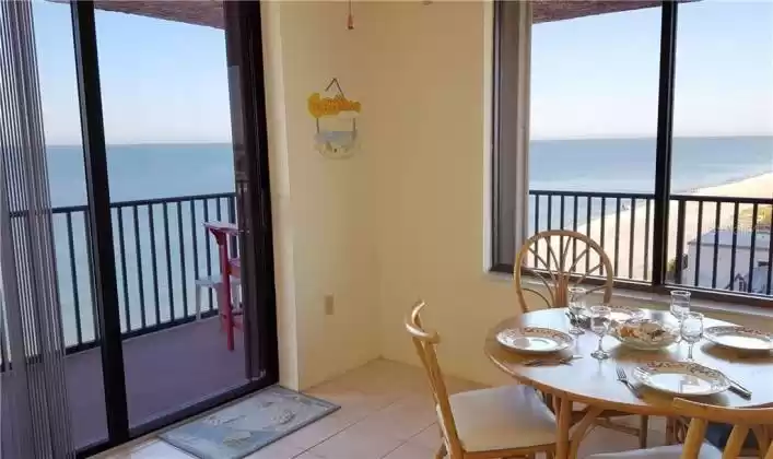 15316 GULF BOULEVARD, MADEIRA BEACH, Florida 33708, 3 Bedrooms Bedrooms, ,2 BathroomsBathrooms,Residential Lease,For Rent,GULF BOULEVARD,U7786294
