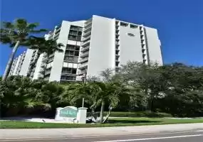 1390 GULF BOULEVARD, CLEARWATER, Florida 33767, 3 Bedrooms Bedrooms, ,3 BathroomsBathrooms,Residential Lease,For Rent,GULF,U8066435