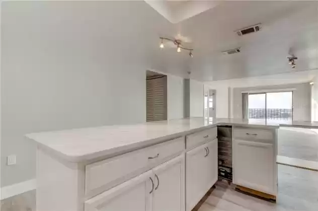 7050 SUNSET DRIVE, SOUTH PASADENA, Florida 33707, 2 Bedrooms Bedrooms, ,2 BathroomsBathrooms,Residential,For Sale,SUNSET,U8093165
