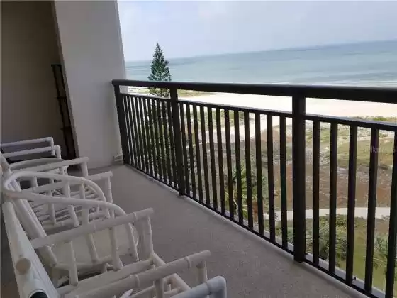 1270 GULF BOULEVARD, CLEARWATER, Florida 33767, 2 Bedrooms Bedrooms, ,2 BathroomsBathrooms,Residential Lease,For Rent,GULF,U8102776