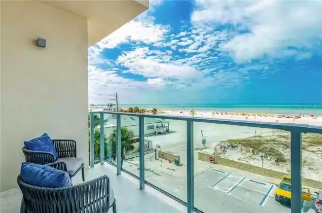 15 AVALON STREET, CLEARWATER BEACH, Florida 33767, 3 Bedrooms Bedrooms, ,3 BathroomsBathrooms,Residential Lease,For Rent,AVALON,U8114874