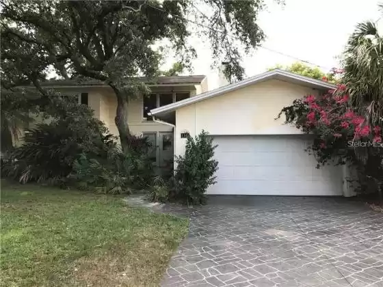 1166 HICKORY DRIVE, LARGO, Florida 33770, 4 Bedrooms Bedrooms, ,2 BathroomsBathrooms,Residential,For Sale,HICKORY,U8123007