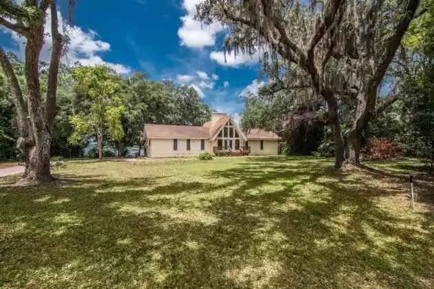 2822 LINTHICUM PLACE, TAMPA, Florida 33618, 4 Bedrooms Bedrooms, ,2 BathroomsBathrooms,Residential,For Sale,LINTHICUM,T3312592