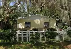 1410 CHILKOOT AVENUE, TAMPA, Florida 33612, 20 Bedrooms Bedrooms, ,10 BathroomsBathrooms,Residential,For Sale,CHILKOOT,T3313766