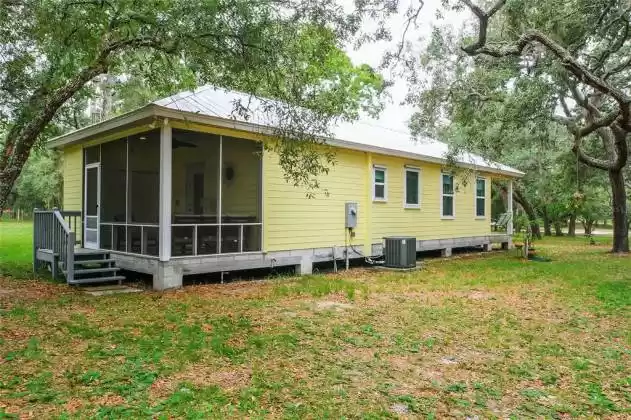15600 PETER MAX BOULEVARD, HUDSON, Florida 34669, 1 Bedroom Bedrooms, ,1 BathroomBathrooms,Residential,For Sale,PETER MAX,T3313828
