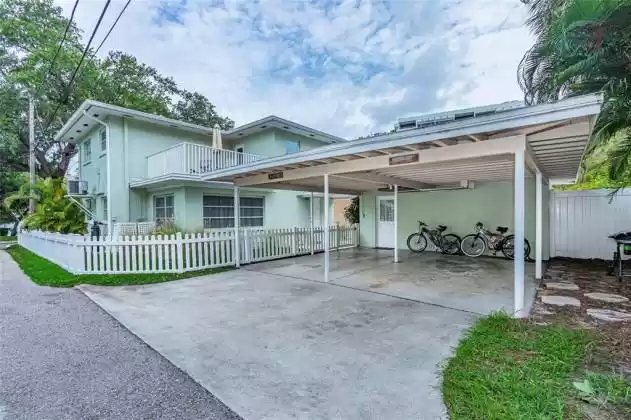 607 LIME AVENUE, CLEARWATER, Florida 33756, 2 Bedrooms Bedrooms, ,2 BathroomsBathrooms,Residential,For Sale,LIME,U8129052