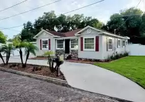 1008 LINCOLN AVENUE, TAMPA, Florida 33607, 4 Bedrooms Bedrooms, ,3 BathroomsBathrooms,Residential,For Sale,LINCOLN,T3317083