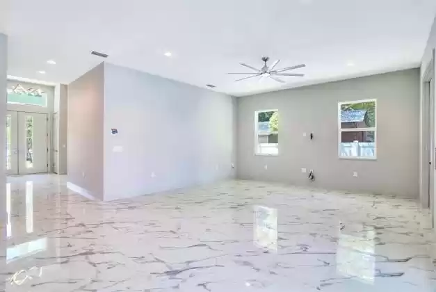 4705 EUCLID AVENUE, TAMPA, Florida 33629, 3 Bedrooms Bedrooms, ,3 BathroomsBathrooms,Residential,For Sale,EUCLID,T3317500