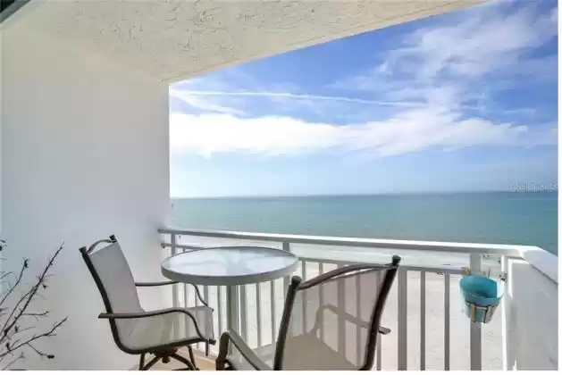 17408 GULF BOULEVARD, REDINGTON SHORES, Florida 33708, 2 Bedrooms Bedrooms, ,2 BathroomsBathrooms,Residential Lease,For Rent,GULF,T3318989
