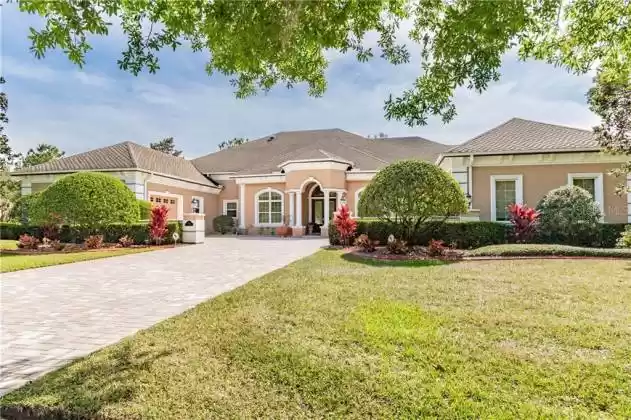 8510 KENTUCKY DERBY DR, ODESSA, Florida 33556, 4 Bedrooms Bedrooms, ,4 BathroomsBathrooms,Residential,For Sale,KENTUCKY DERBY DR,W7831302
