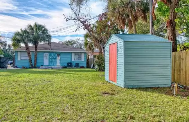 1205 FORT HARRISON AVENUE, CLEARWATER, Florida 33755, ,Residential Income,For Sale,FORT HARRISON,U8132173