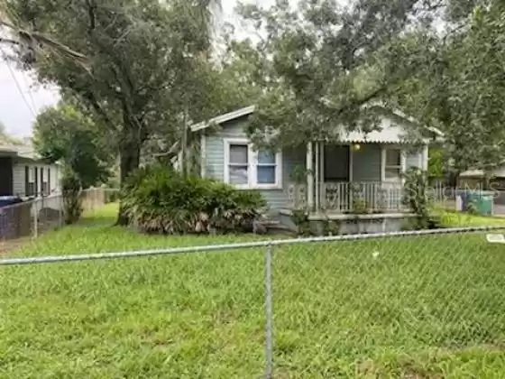 2517 CREST AVENUE, TAMPA, Florida 33614, 2 Bedrooms Bedrooms, ,1 BathroomBathrooms,Residential,For Sale,CREST,T3322078