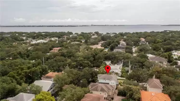 Located 12 minutes from downtown Tampa and the Riverwalk with an easy commute to MacDill Air Force Base