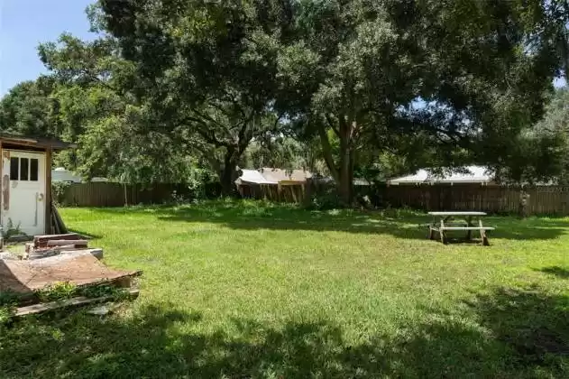 606 5TH AVENUE, RUSKIN, Florida 33570, 2 Bedrooms Bedrooms, ,1 BathroomBathrooms,Residential,For Sale,5TH,T3323756