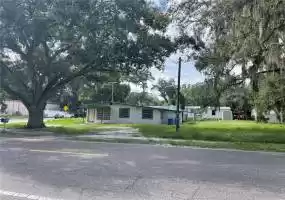 10611 MAIN STREET, THONOTOSASSA, Florida 33592, 4 Bedrooms Bedrooms, ,1 BathroomBathrooms,Residential,For Sale,MAIN,T3323861