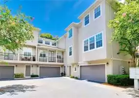 2611 ESPANA COURT, TAMPA, Florida 33609, 3 Bedrooms Bedrooms, ,3 BathroomsBathrooms,Residential Lease,For Rent,ESPANA,T3324902