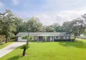 2211 LITHIA PINECREST ROAD, VALRICO, Florida 33596, 3 Bedrooms Bedrooms, ,2 BathroomsBathrooms,Residential,For Sale,LITHIA PINECREST,T3324957