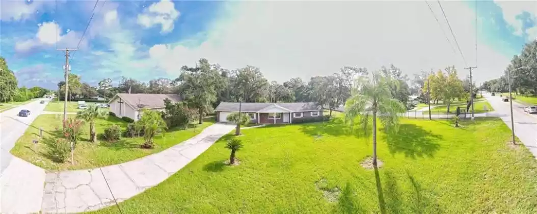 2211 LITHIA PINECREST ROAD, VALRICO, Florida 33596, 3 Bedrooms Bedrooms, ,2 BathroomsBathrooms,Residential,For Sale,LITHIA PINECREST,T3324957