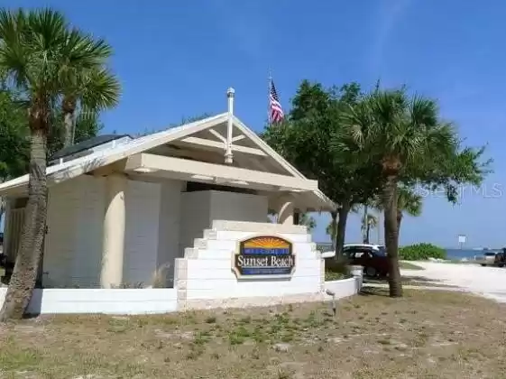 1903 GULF BEACH BOULEVARD, TARPON SPRINGS, Florida 34689, 4 Bedrooms Bedrooms, ,2 BathroomsBathrooms,Residential,For Sale,GULF BEACH,U8134739