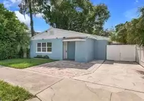 2924 18TH STREET, TAMPA, Florida 33605, 4 Bedrooms Bedrooms, ,3 BathroomsBathrooms,Residential,For Sale,18TH,G5046052