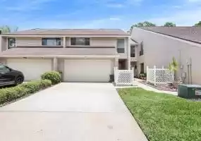 4211 HARTWOOD LANE, TAMPA, Florida 33618, 3 Bedrooms Bedrooms, ,2 BathroomsBathrooms,Residential,For Sale,HARTWOOD,T3311793