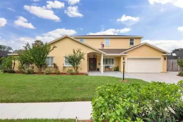 11606 LIPSEY ROAD, TAMPA, Florida 33618, 5 Bedrooms Bedrooms, ,5 BathroomsBathrooms,Residential,For Sale,LIPSEY,T3327229