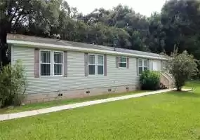 11645 LINDA LANE, DADE CITY, Florida 33525, 4 Bedrooms Bedrooms, ,2 BathroomsBathrooms,Residential,For Sale,LINDA,T3328255