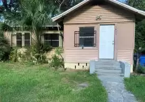 1435 14TH STREET, ST PETERSBURG, Florida 33705, 2 Bedrooms Bedrooms, ,1 BathroomBathrooms,Residential,For Sale,14TH,T3308628