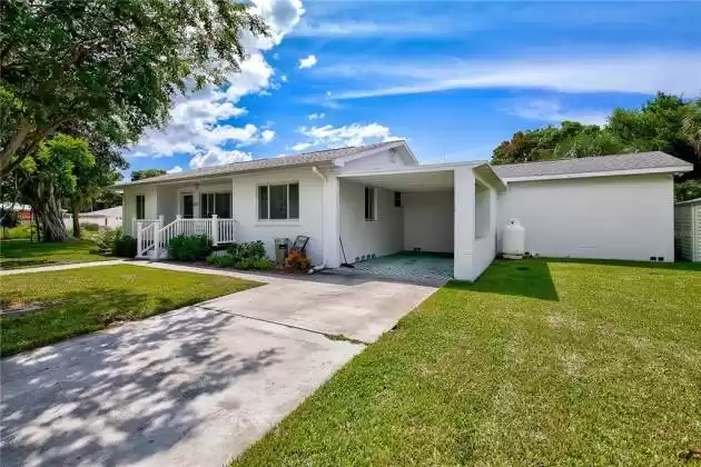 292 42ND AVENUE, ST PETE BEACH, Florida 33706, 3 Bedrooms Bedrooms, ,2 BathroomsBathrooms,Residential,For Sale,42ND,T3329896