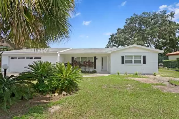 10711 CARROLL LAKE DRIVE, TAMPA, Florida 33618, 3 Bedrooms Bedrooms, ,2 BathroomsBathrooms,Residential,For Sale,CARROLL LAKE,T3325207
