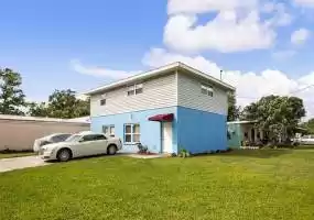 1002 VINE AVENUE, CLEARWATER, Florida 33755, 3 Bedrooms Bedrooms, ,2 BathroomsBathrooms,Residential,For Sale,VINE,U8139471