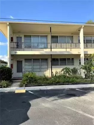 5695 40TH AVENUE, KENNETH CITY, Florida 33709, 2 Bedrooms Bedrooms, ,1 BathroomBathrooms,Residential,For Sale,40TH,U8138806