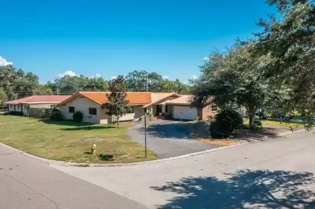1001 WILLOWBRANCH AVENUE, CLEARWATER, Florida 33764, 3 Bedrooms Bedrooms, ,2 BathroomsBathrooms,Residential,For Sale,WILLOWBRANCH,U8139816