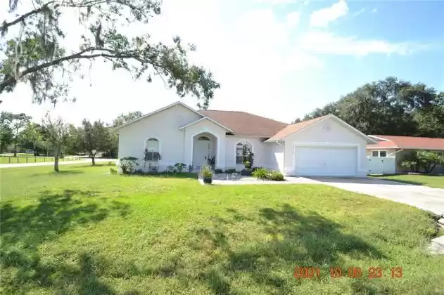 23214 SAINT GEORGE PLACE, LAND O LAKES, Florida 34639, 4 Bedrooms Bedrooms, ,3 BathroomsBathrooms,Residential Lease,For Rent,SAINT GEORGE,T3336458