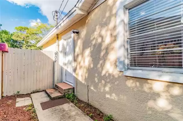 909 PATTERSON STREET, TAMPA, Florida 33604, 3 Bedrooms Bedrooms, ,2 BathroomsBathrooms,Residential,For Sale,PATTERSON,T3335291