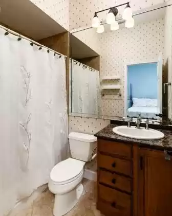 Private EnSuite bath for bedroom #2