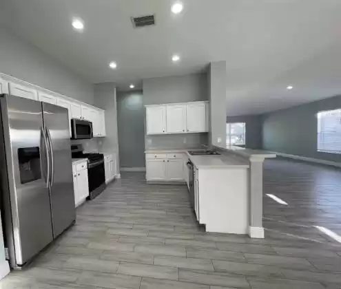 7707 NOTTINGHILL SKY DRIVE, APOLLO BEACH, Florida 33572, 4 Bedrooms Bedrooms, ,2 BathroomsBathrooms,Residential,For Sale,NOTTINGHILL SKY,T3336341