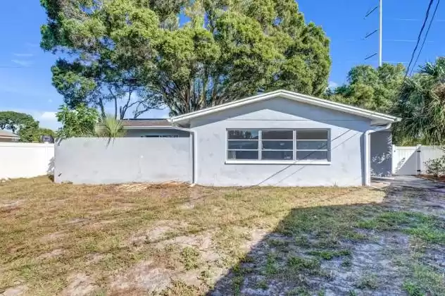 3500 17TH AVENUE, ST PETERSBURG, Florida 33713, 2 Bedrooms Bedrooms, ,2 BathroomsBathrooms,Residential,For Sale,17TH,T3336569