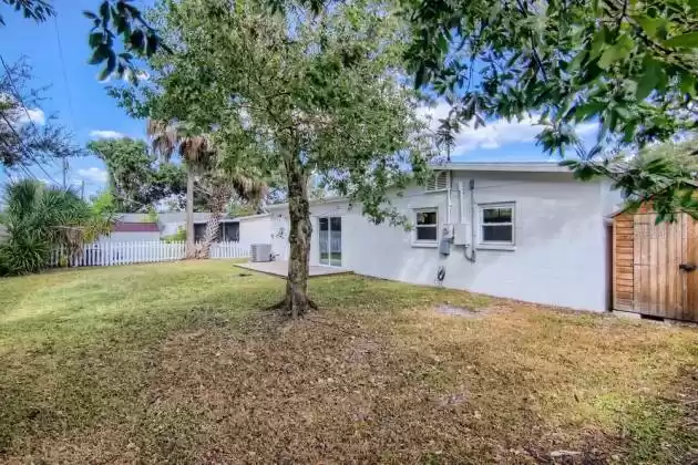 5618 CRESTHILL DRIVE, TAMPA, Florida 33615, 4 Bedrooms Bedrooms, ,3 BathroomsBathrooms,Residential,For Sale,CRESTHILL,W7839231