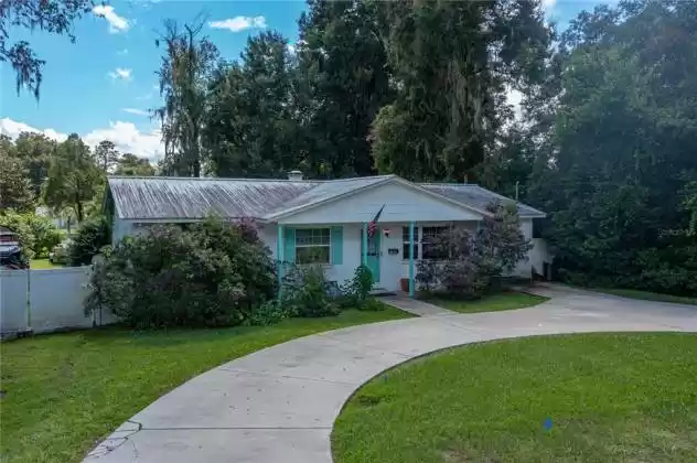 37030 CHURCH AVENUE, DADE CITY, Florida 33525, 3 Bedrooms Bedrooms, ,2 BathroomsBathrooms,Residential,For Sale,CHURCH,T3331683