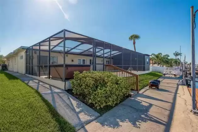 5501 PILOTS PLACE, NEW PORT RICHEY, Florida 34652, 3 Bedrooms Bedrooms, ,2 BathroomsBathrooms,Residential,For Sale,PILOTS,W7838347