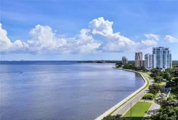 2900 BAY TO BAY BOULEVARD, TAMPA, Florida 33629, 2 Bedrooms Bedrooms, ,2 BathroomsBathrooms,Residential,For Sale,BAY TO BAY,MFRT3269930