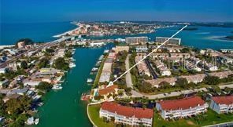 12400 CAPRI CIRCLE, TREASURE ISLAND, Florida 33706, 3 Bedrooms Bedrooms, ,3 BathroomsBathrooms,Residential,For Sale,CAPRI,MFRU8196079