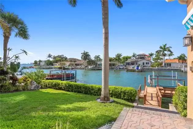 4625 DOLPHIN CAY LANE, ST PETERSBURG, Florida 33711, 4 Bedrooms Bedrooms, ,3 BathroomsBathrooms,Residential,For Sale,DOLPHIN CAY,MFRU8198179