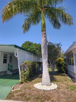 82007 A STREET, PINELLAS PARK, Florida 33781, 2 Bedrooms Bedrooms, ,1 BathroomBathrooms,Residential,For Sale,A,MFRU8200787