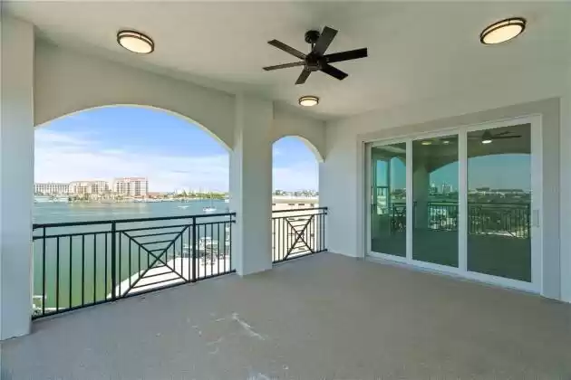 211 DOLPHIN POINT, CLEARWATER, Florida 33767, 4 Bedrooms Bedrooms, ,2 BathroomsBathrooms,Residential,For Sale,DOLPHIN,MFRU8201335