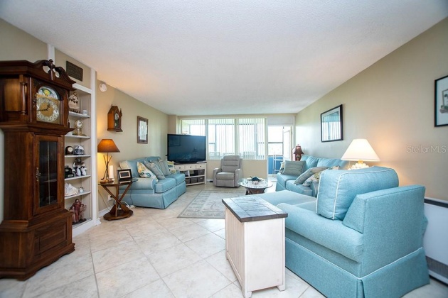 2621 COVE CAY DRIVE, CLEARWATER, Florida 33760, 2 Bedrooms Bedrooms, ,2 BathroomsBathrooms,Residential,For Sale,COVE CAY,MFRU8201398