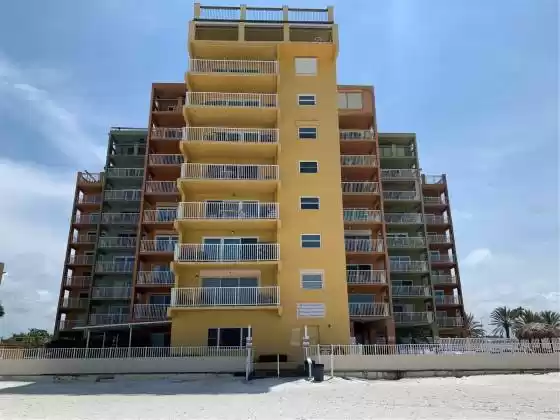 18610 GULF BOULEVARD, INDIAN SHORES, Florida 33785, 2 Bedrooms Bedrooms, ,2 BathroomsBathrooms,Residential,For Sale,GULF,MFRU8204808