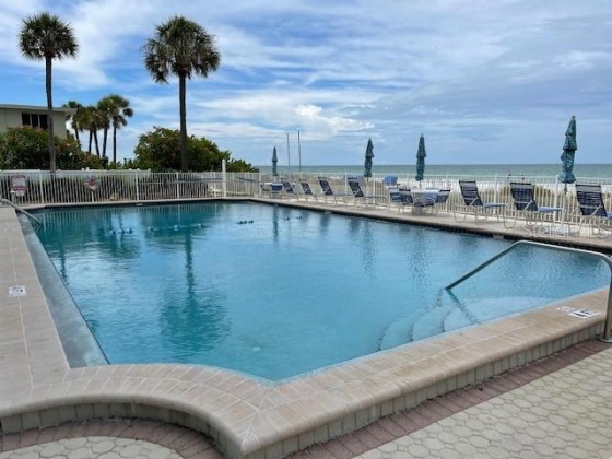 17400 GULF BOULEVARD, REDINGTON SHORES, Florida 33708, 2 Bedrooms Bedrooms, ,2 BathroomsBathrooms,Residential,For Sale,GULF,MFRT3314596